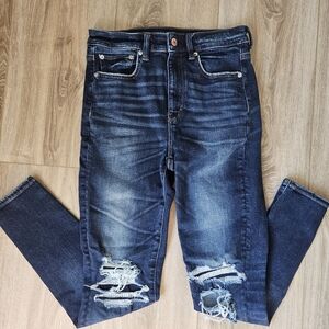 American Eagle Outfitters Dark Blue Distressed Super Hi-Rise Jeggings Size 8